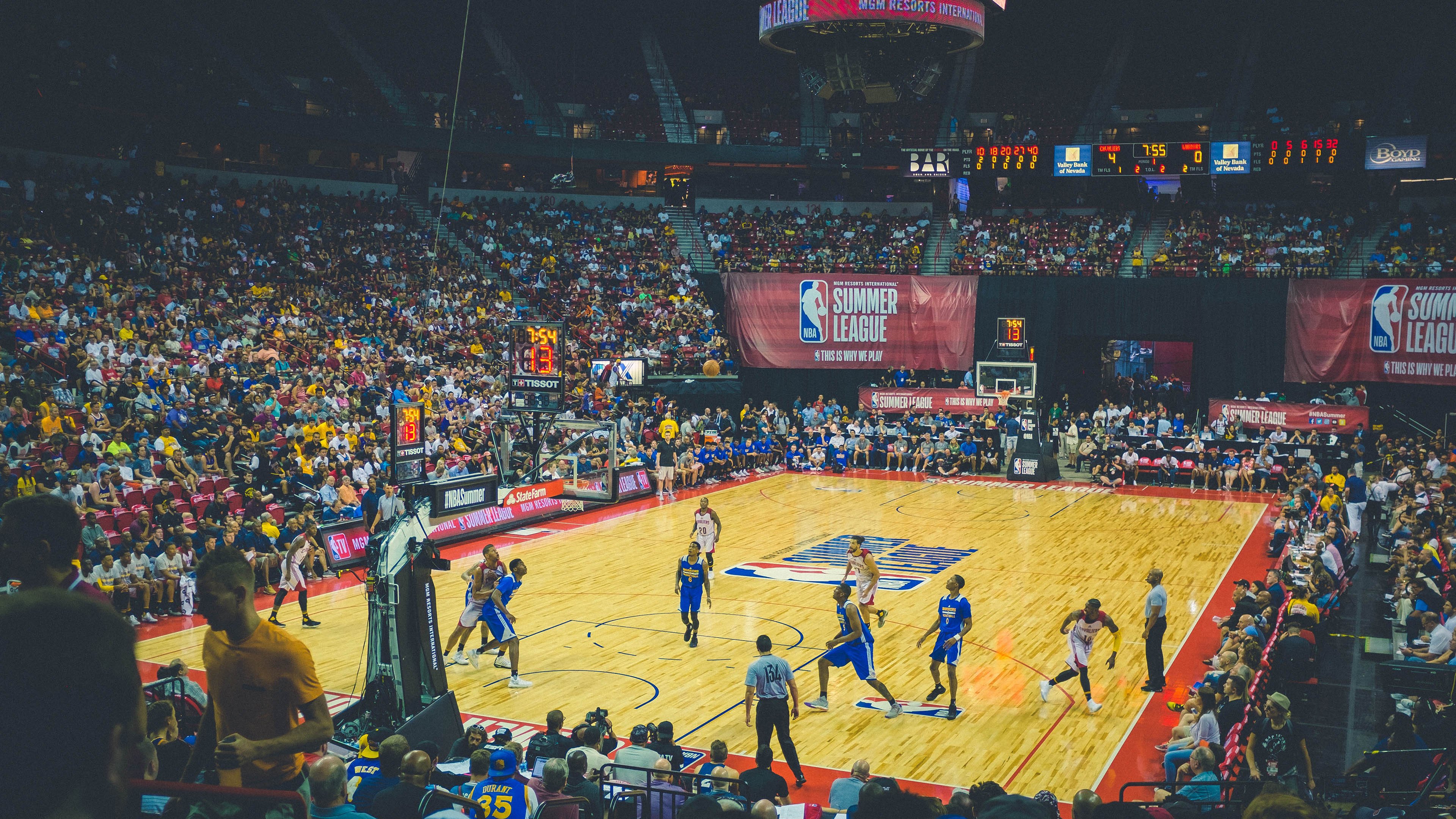 半场焦点：比分54-52，北京队略有领先！，北京足球单场比分