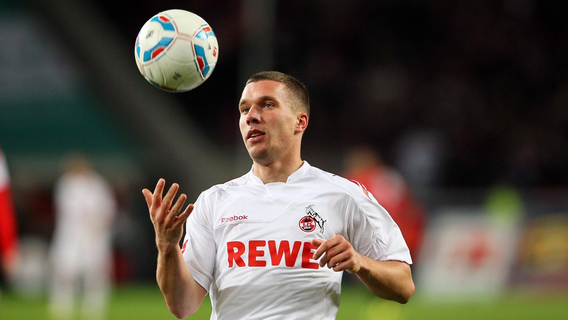 德甲媒体点赞本赛季表现出色的青训体系,德甲青训政策